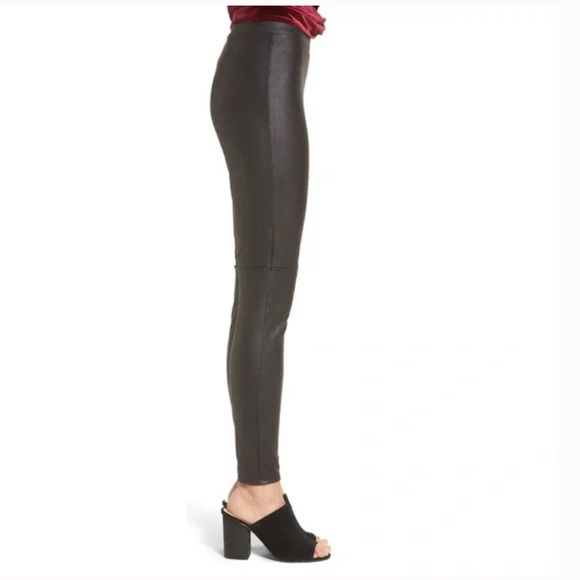 Faux leather leggings - Picture 7 of 10